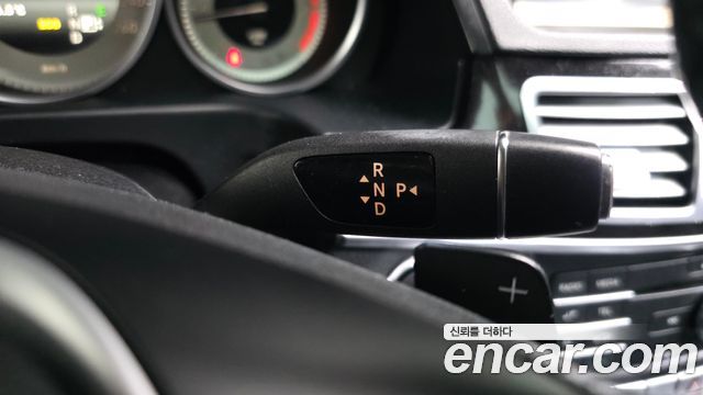 Mercedes-Benz E-Class E220 Bluetec Avantgarde