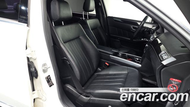 Mercedes-Benz E-Class E220 Bluetec Avantgarde
