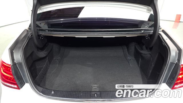 Mercedes-Benz E-Class E220 Bluetec Avantgarde