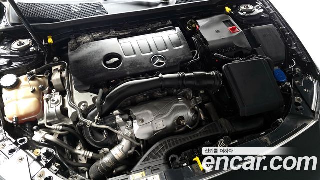 Mercedes-Benz CLA-Class CLA250 4MATIC
