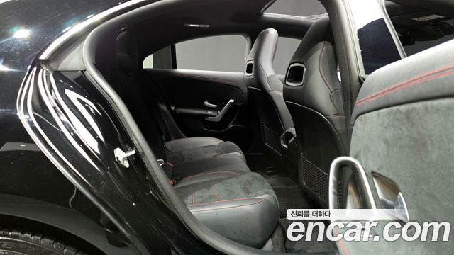 Mercedes-Benz CLA-Class CLA250 4MATIC