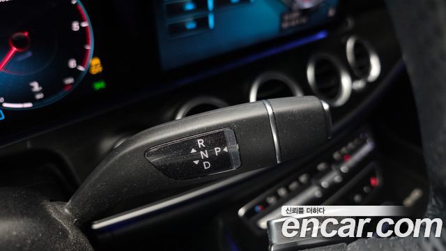 Mercedes-Benz E-Class E220d 4MATIC AMG Line