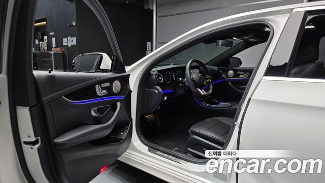 Mercedes-Benz E-Class E220d 4MATIC AMG Line