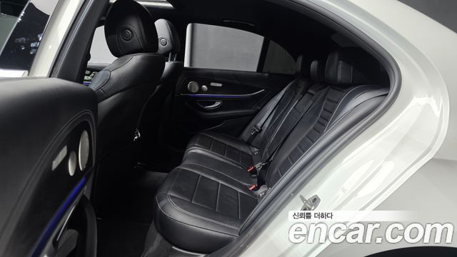 Mercedes-Benz E-Class E220d 4MATIC AMG Line