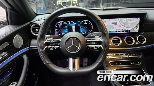 Mercedes-Benz E-Class E220d 4MATIC AMG Line