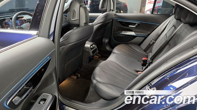 Mercedes-Benz E-Class E200 Avantgarde