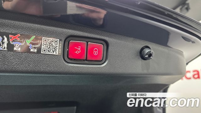 Mercedes-Benz E-Class E200 Avantgarde