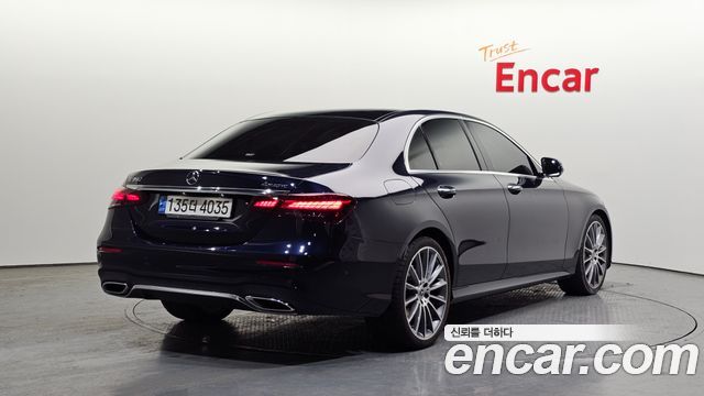 Mercedes-Benz E-Class E350 4MATIC AMG Line