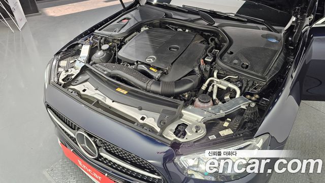 Mercedes-Benz E-Class E350 4MATIC AMG Line