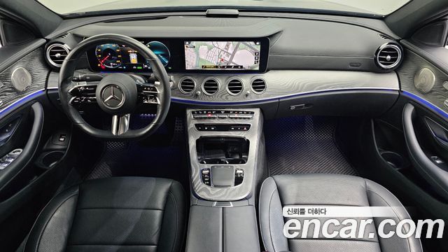 Mercedes-Benz E-Class E350 4MATIC AMG Line