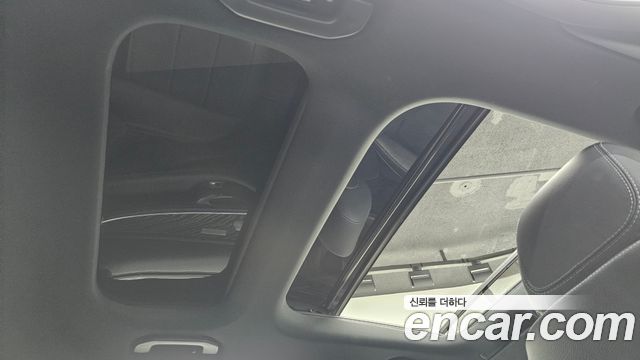 Mercedes-Benz E-Class E350 4MATIC AMG Line