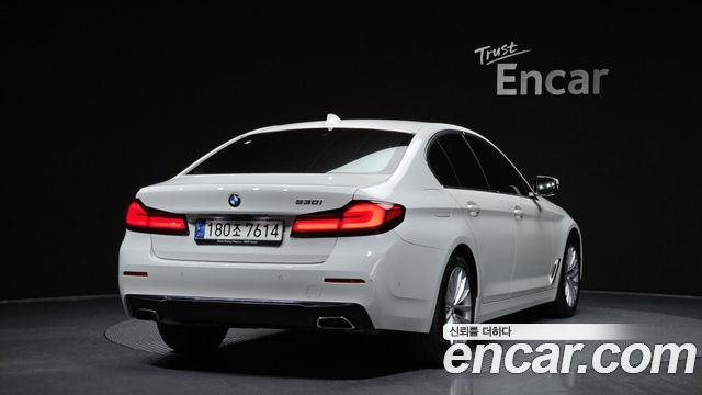 BMW 5-Series 530i Luxury