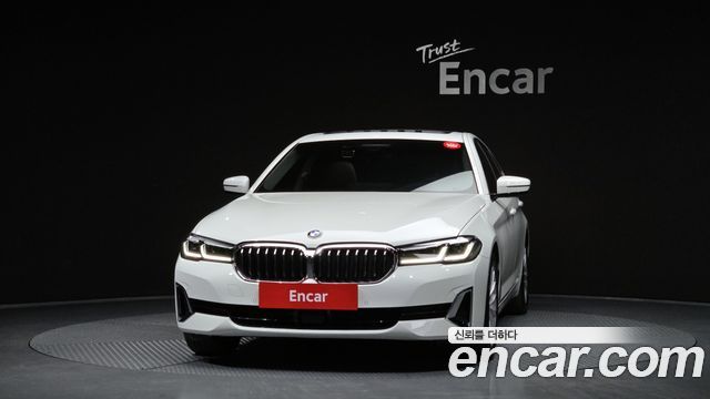 BMW 5-Series 530i Luxury