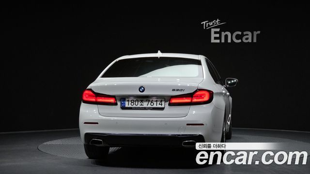 BMW 5-Series 530i Luxury