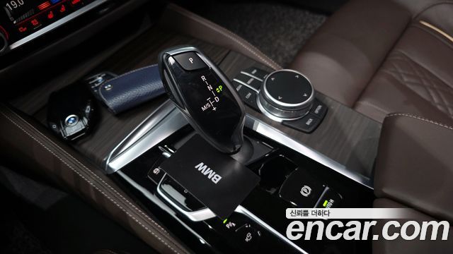 BMW 5-Series 530i Luxury