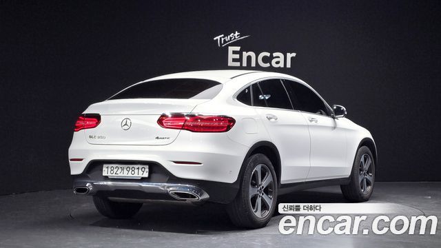 Mercedes-Benz GLC-Class GCL300 4MATIC Coupe