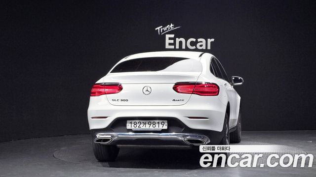 Mercedes-Benz GLC-Class GCL300 4MATIC Coupe