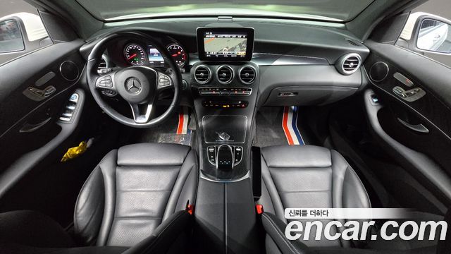 Mercedes-Benz GLC-Class GCL300 4MATIC Coupe
