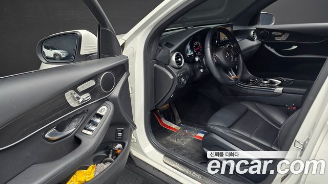 Mercedes-Benz GLC-Class GCL300 4MATIC Coupe