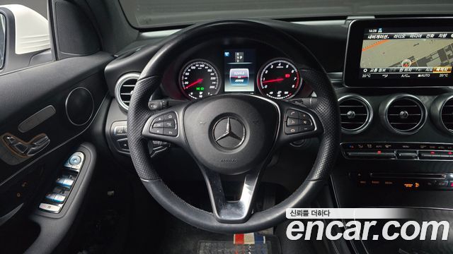 Mercedes-Benz GLC-Class GCL300 4MATIC Coupe