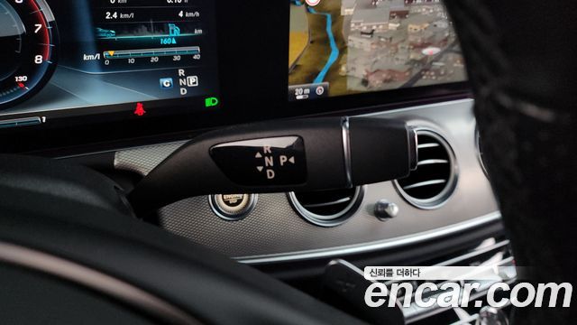 Mercedes-Benz E-Class E300 Avantgarde