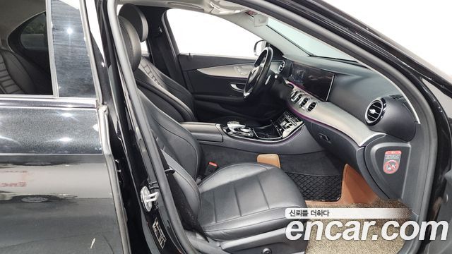 Mercedes-Benz E-Class E300 Avantgarde