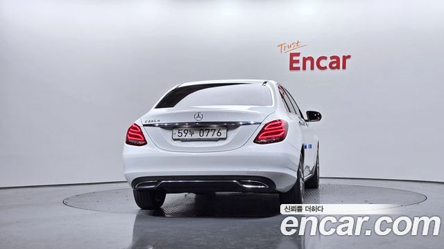 Mercedes-Benz C-Class C220 d Avantgarde