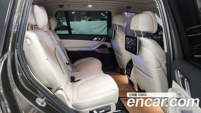 BMW X7 xDrive 40i Design Pure Excellence 7-Seater
