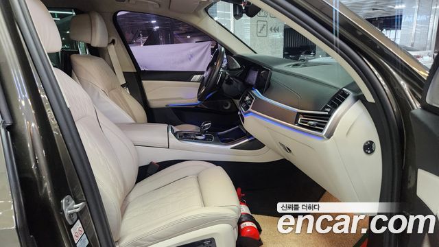 BMW X7 xDrive 40i Design Pure Excellence 7-Seater