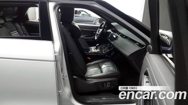 Land Rover Range Rover Evoque P250 R-Dynamic SE