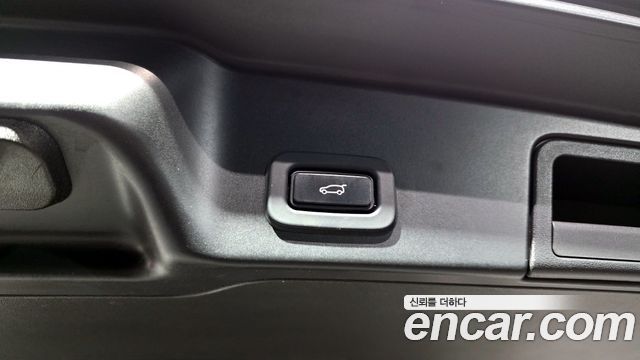 Land Rover Range Rover Evoque P250 R-Dynamic SE