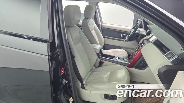 Land Rover Discovery Sport 2.0 TD4 SE