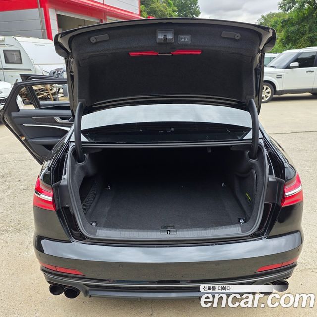 Audi A6 45 TFSI Quattro Premium