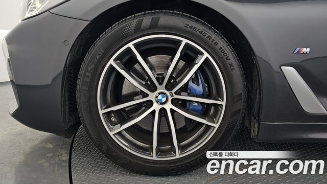BMW 5-Series 520i M Sport