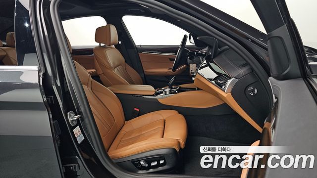 BMW 5-Series 520i M Sport