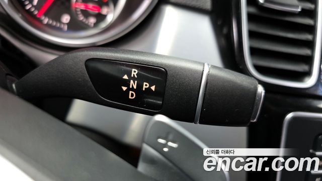 Mercedes-Benz GLE-Class GLE350 d 4MATIC Premium