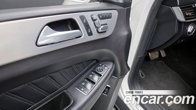 Mercedes-Benz GLE-Class GLE350 d 4MATIC Premium