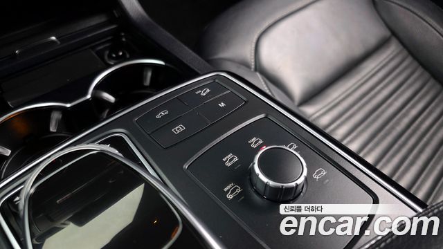 Mercedes-Benz GLE-Class GLE350 d 4MATIC Premium