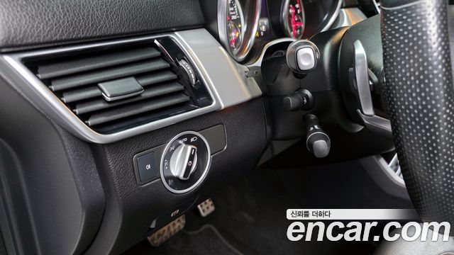 Mercedes-Benz GLE-Class GLE350 d 4MATIC Premium