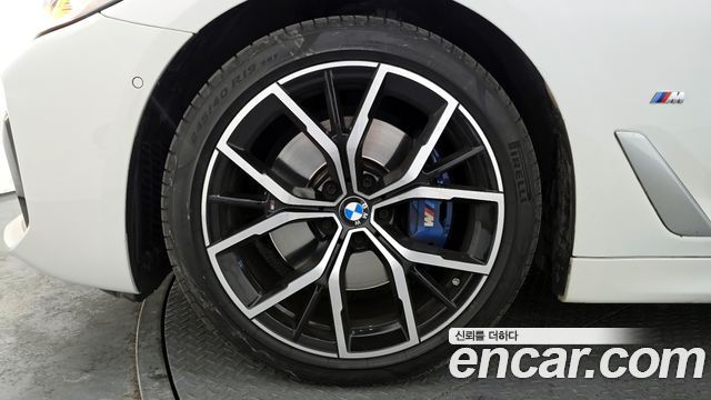 BMW 5-Series 530i xDrive M Sport Package