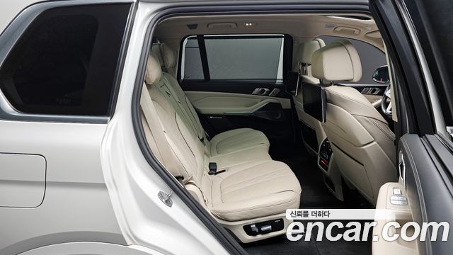 BMW X7 xDrive 40i Design Pure Excellence 7-Seater