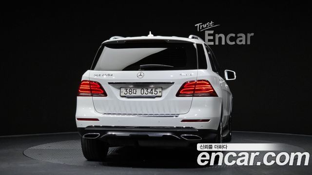 Mercedes-Benz GLE-Class GLE250 d 4MATIC