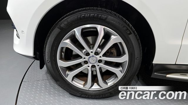 Mercedes-Benz GLE-Class GLE250 d 4MATIC