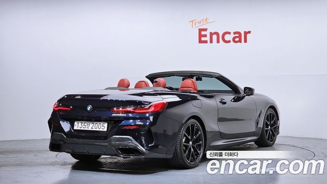 BMW 8-Series M850i xDrive convertible