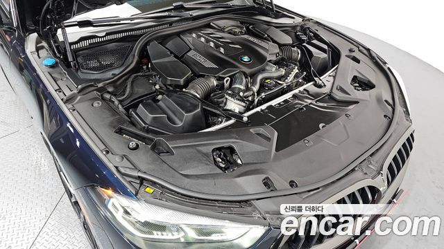 BMW 8-Series M850i xDrive convertible