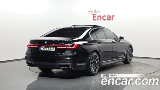 BMW 7-Series 740i M Sport