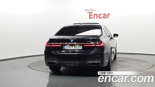 BMW 7-Series 740i M Sport