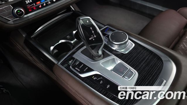 BMW 7-Series 740i M Sport