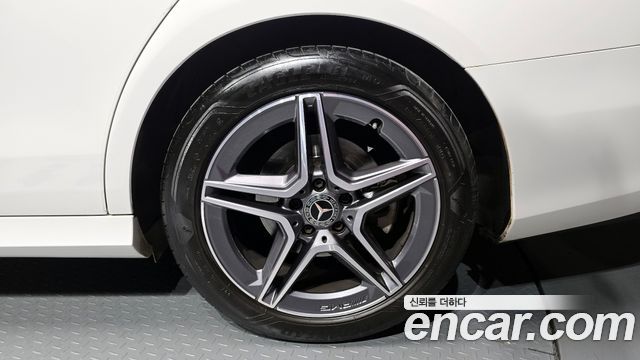 Mercedes-Benz E-Class E250 AMG Line