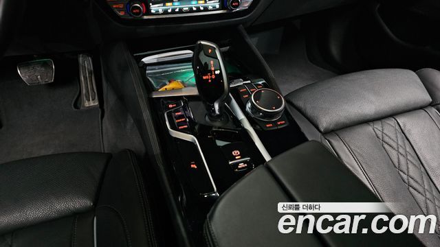 BMW 5-Series 530i M Sport Package